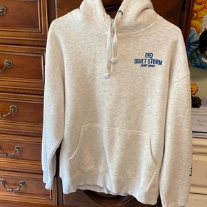 Quiet storm surf shop cream/white with grey sweatshirt